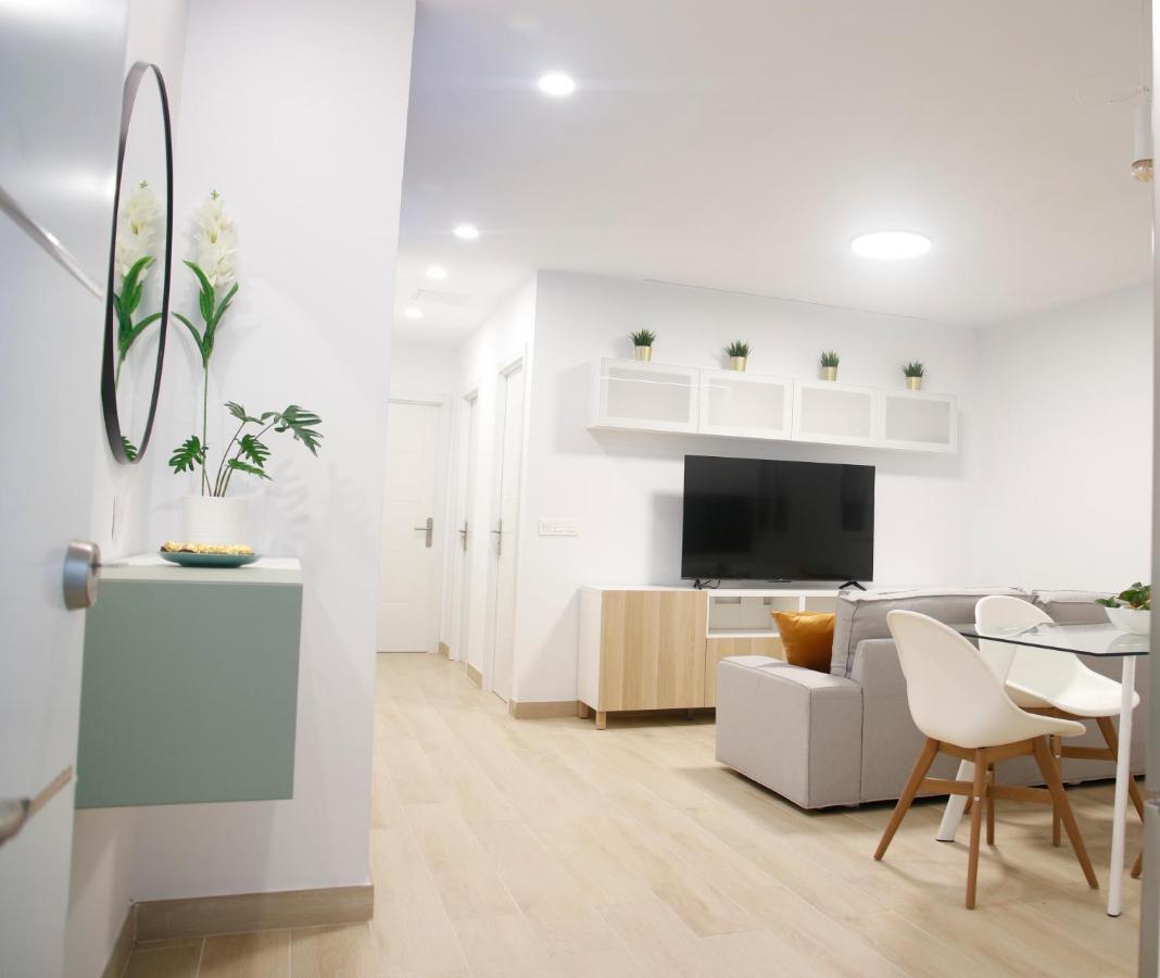 Suites Verano Azul Castillo del Romeral المظهر الخارجي الصورة