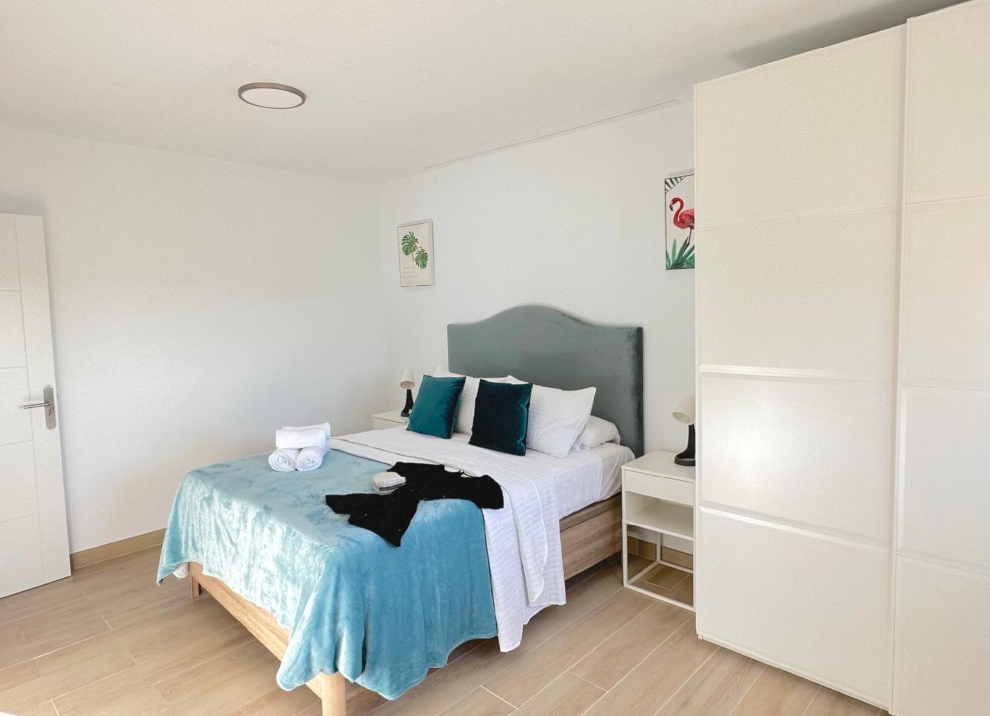 Suites Verano Azul Castillo del Romeral المظهر الخارجي الصورة